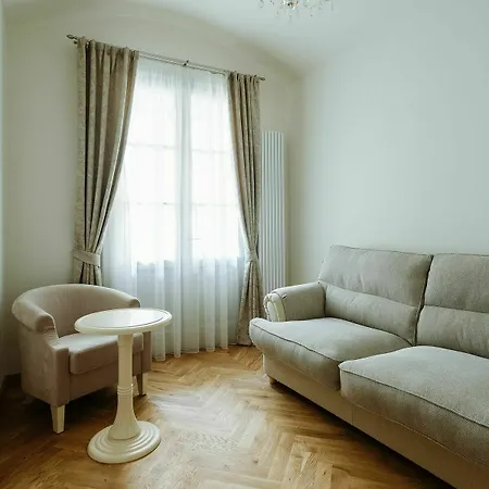High Heaven * Praha