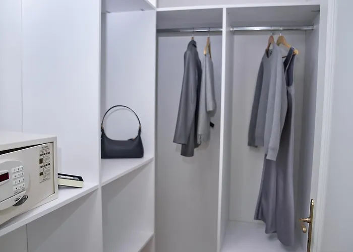 High Heaven Apartment *